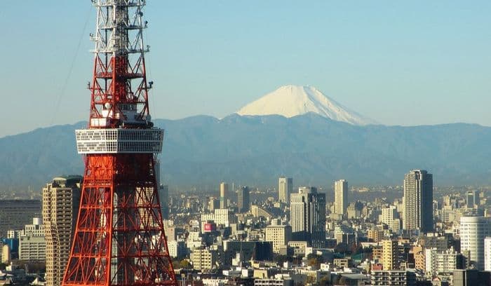 1200px-TokyoTowerFuji-san